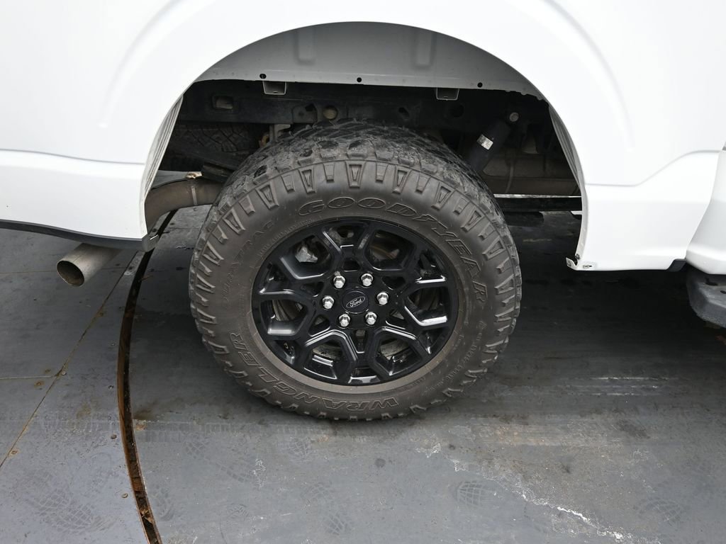 Used 2024 Ford F150 XLT w/ XLT Black Appearance Package image 13