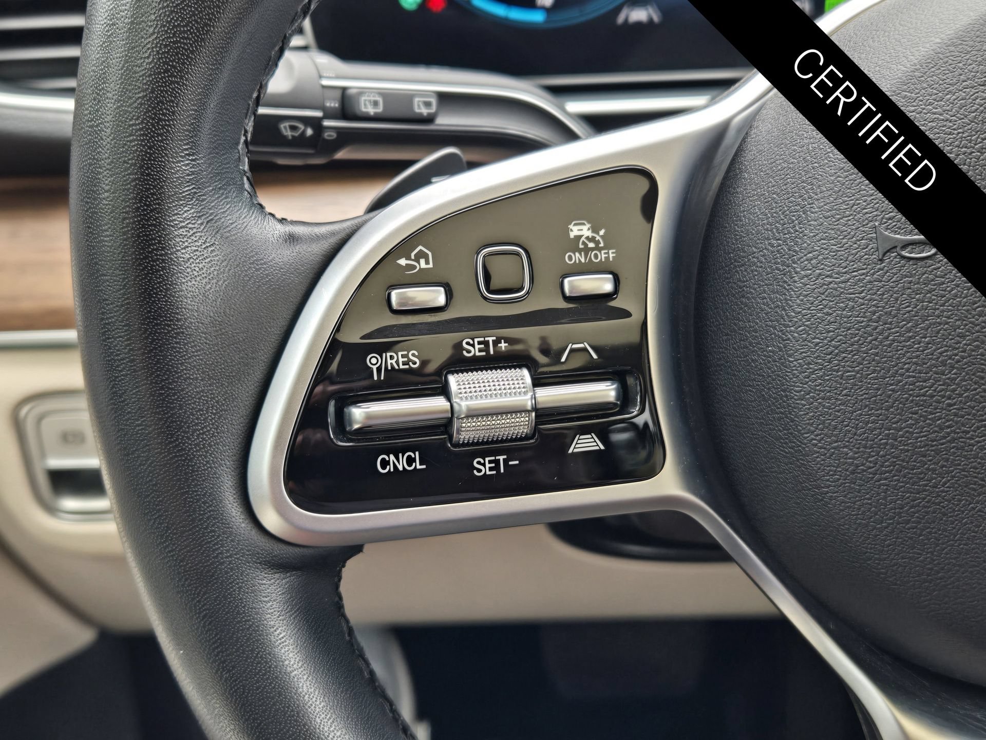 Certified 2022 Mercedes-Benz GLE 450 4MATIC image 32