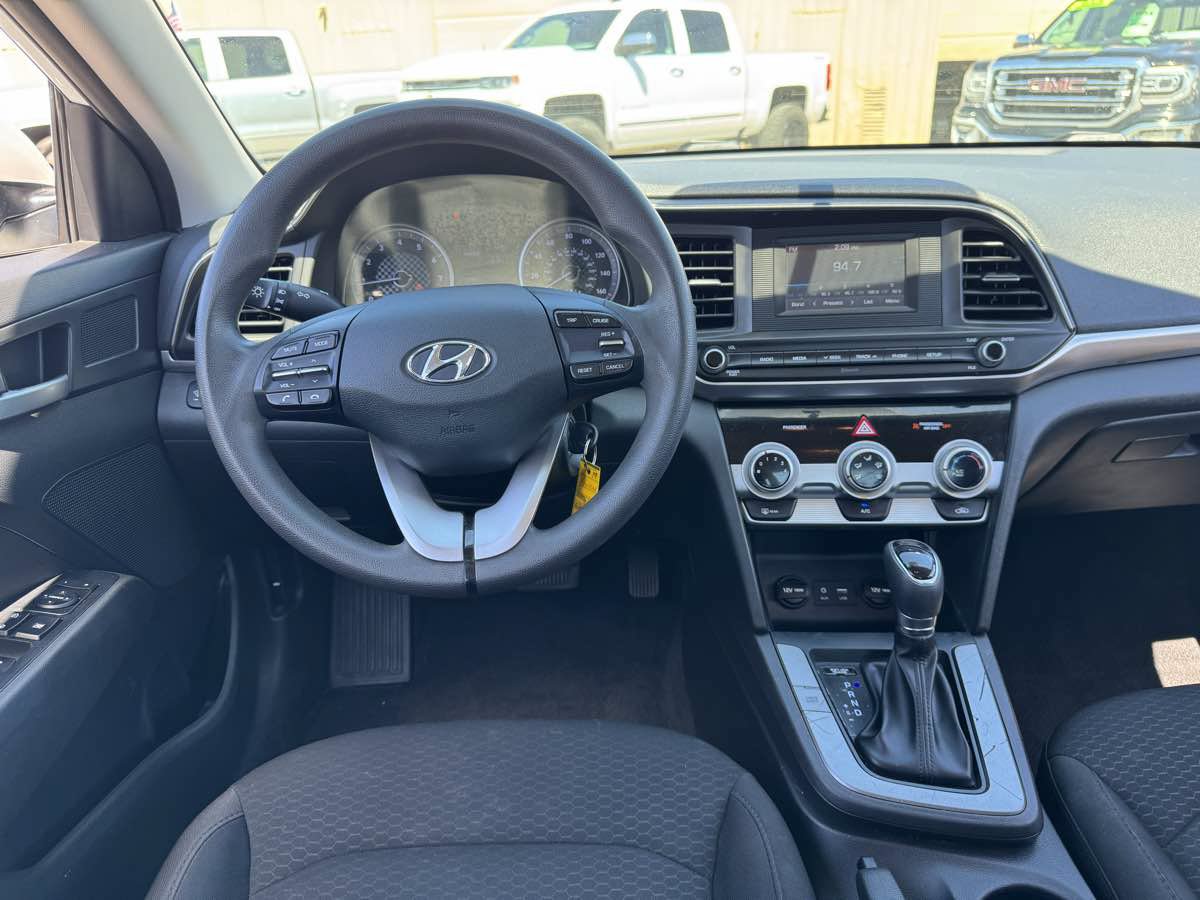 Used 2019 Hyundai Elantra SE w/ Cargo Package FWD image 21