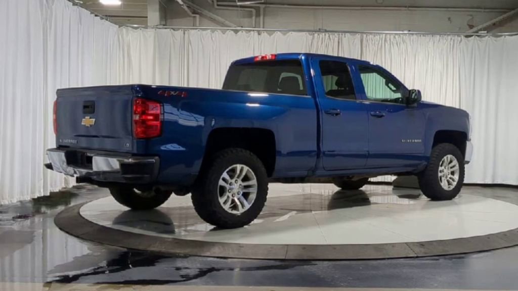Used 2019 Chevrolet Silverado 1500 LT w/ All Star Edition image 10
