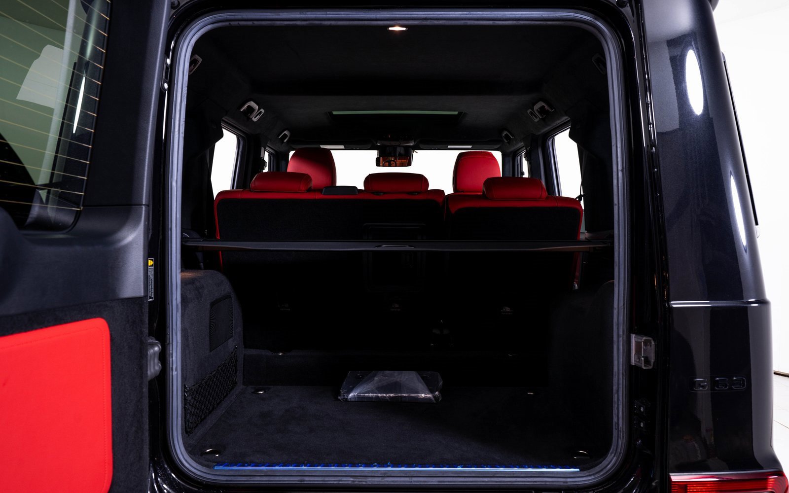 Used 2022 Mercedes-Benz G 63 AMG 4MATIC w/ AMG Night Package image 23