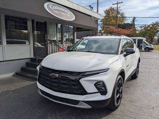 Used 2025 Chevrolet Blazer LT w/ Convenience Package FWD image 1