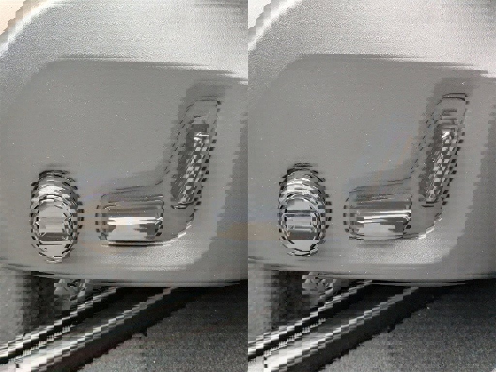 New 2026 Volvo XC90 B6 Plus image 26