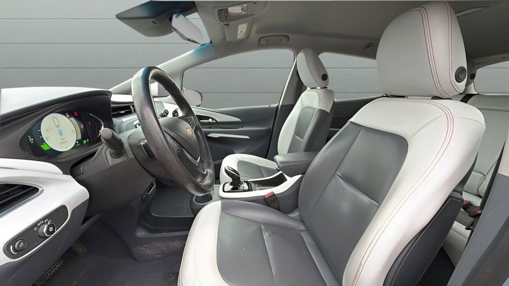 Used 2017 Chevrolet Bolt Premier w/ Driver Confidence II Package image 23