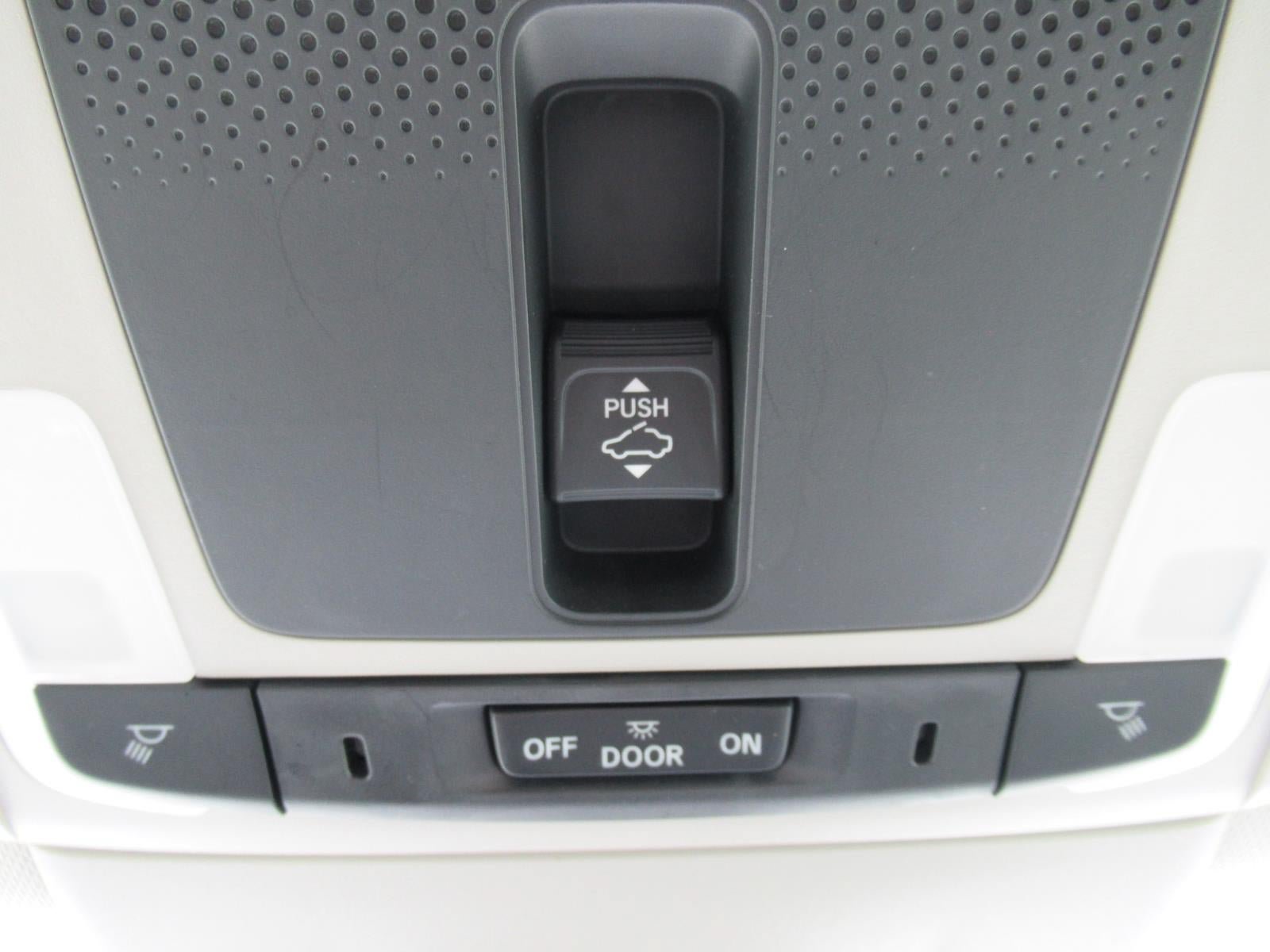 Used 2024 Honda CR-V EX-L image 32