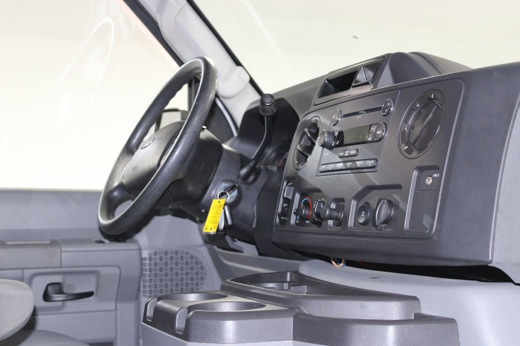 Used 2012 Ford E-350 and Econoline 350 XLT image 27
