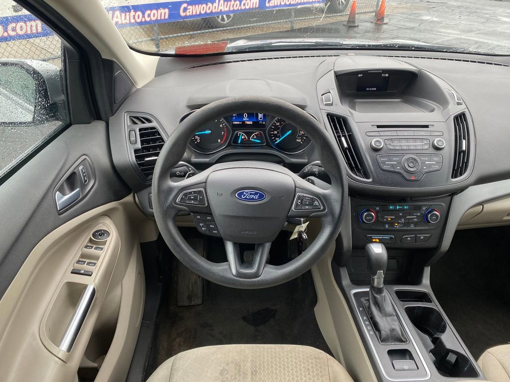 Used 2017 Ford Escape SE image 19