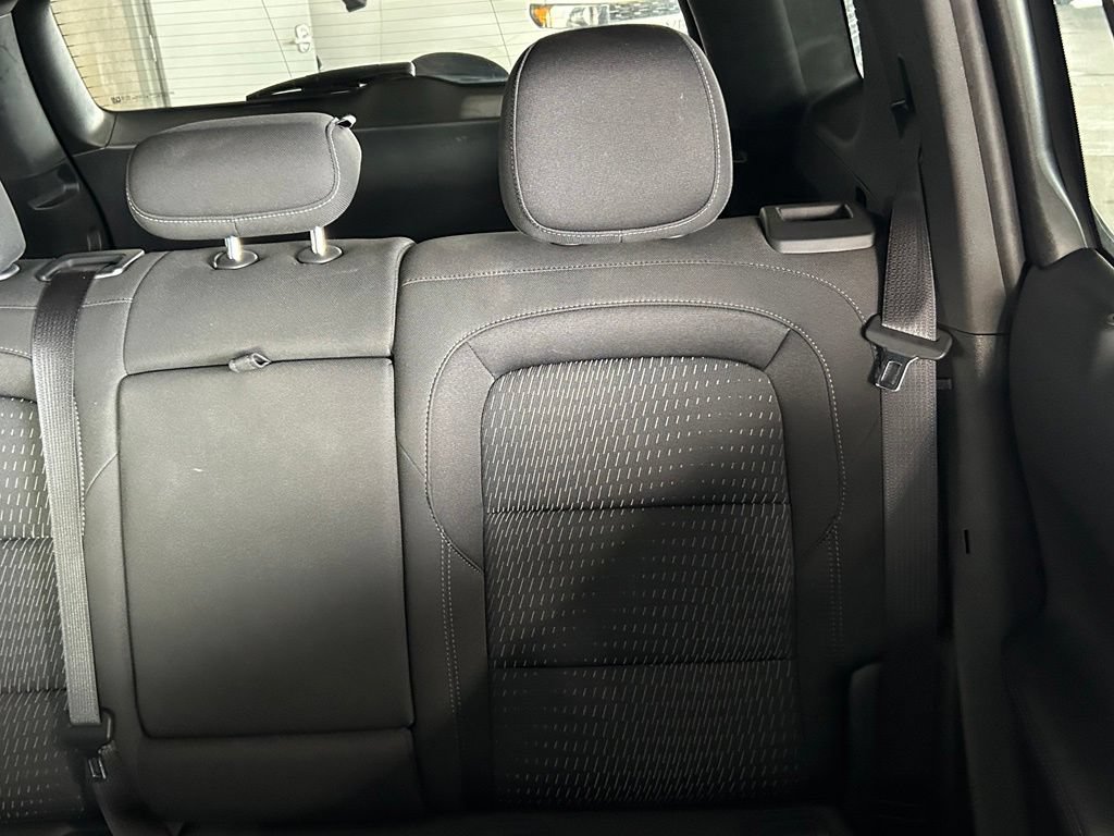 Used 2025 Chevrolet Equinox LT AWD/4WD image 13