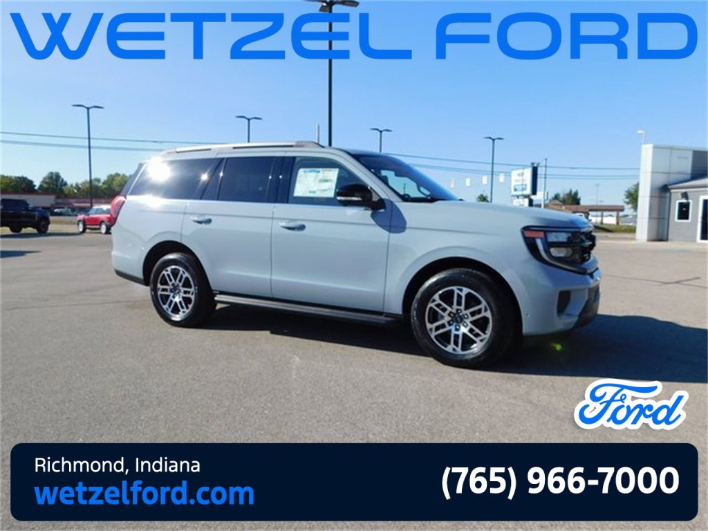 New 2025 Ford Expedition Active image 1
