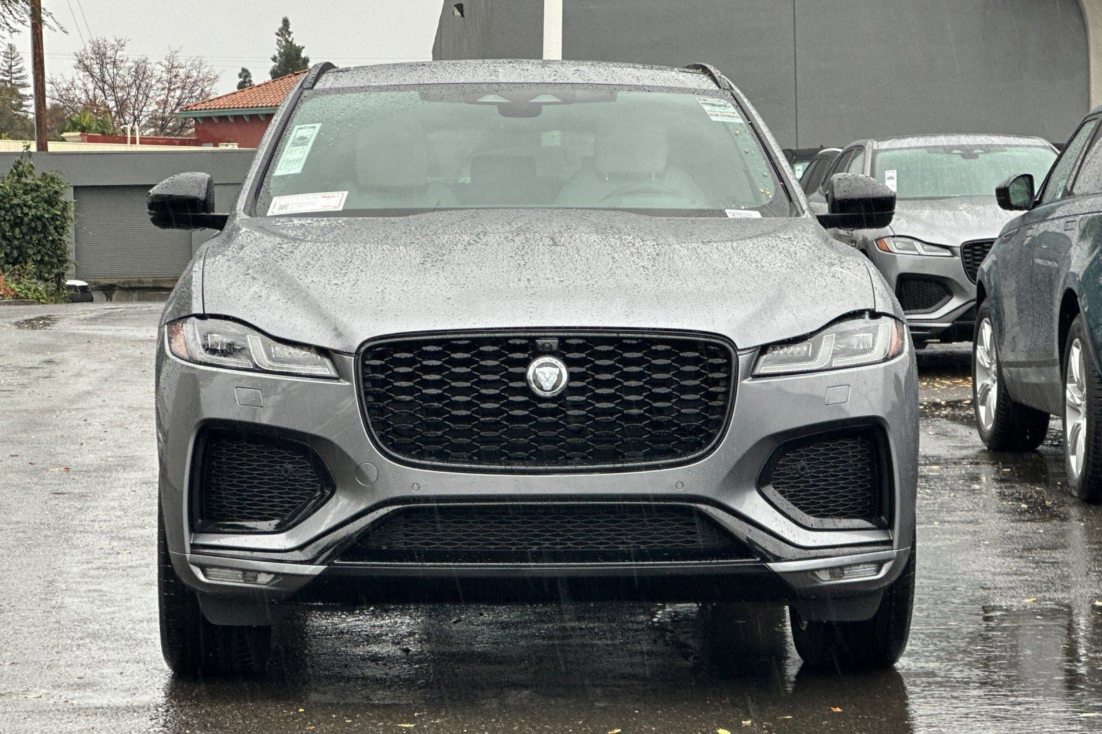 New 2026 Jaguar F-PACE R-Dynamic S image 5