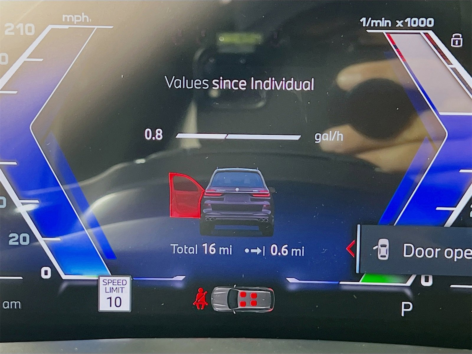 New 2026 BMW ALPINA XB7 image 14