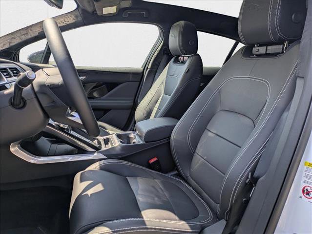 New 2024 Jaguar I-PACE R-Dynamic HSE image 4