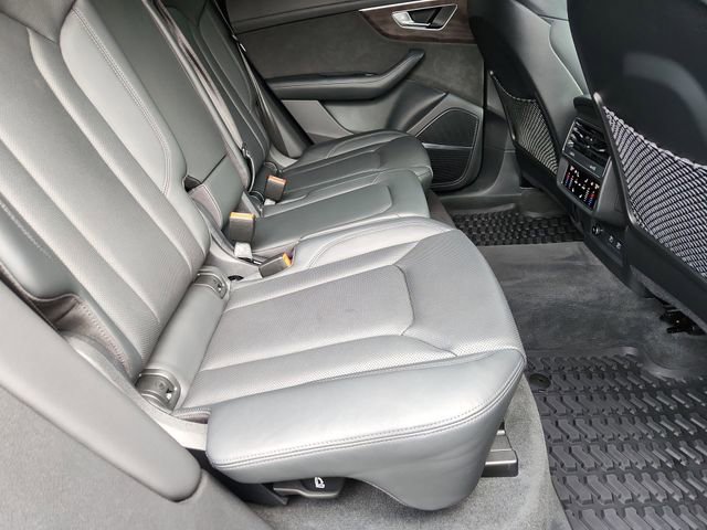 Used 2021 Audi Q8 Prestige image 28
