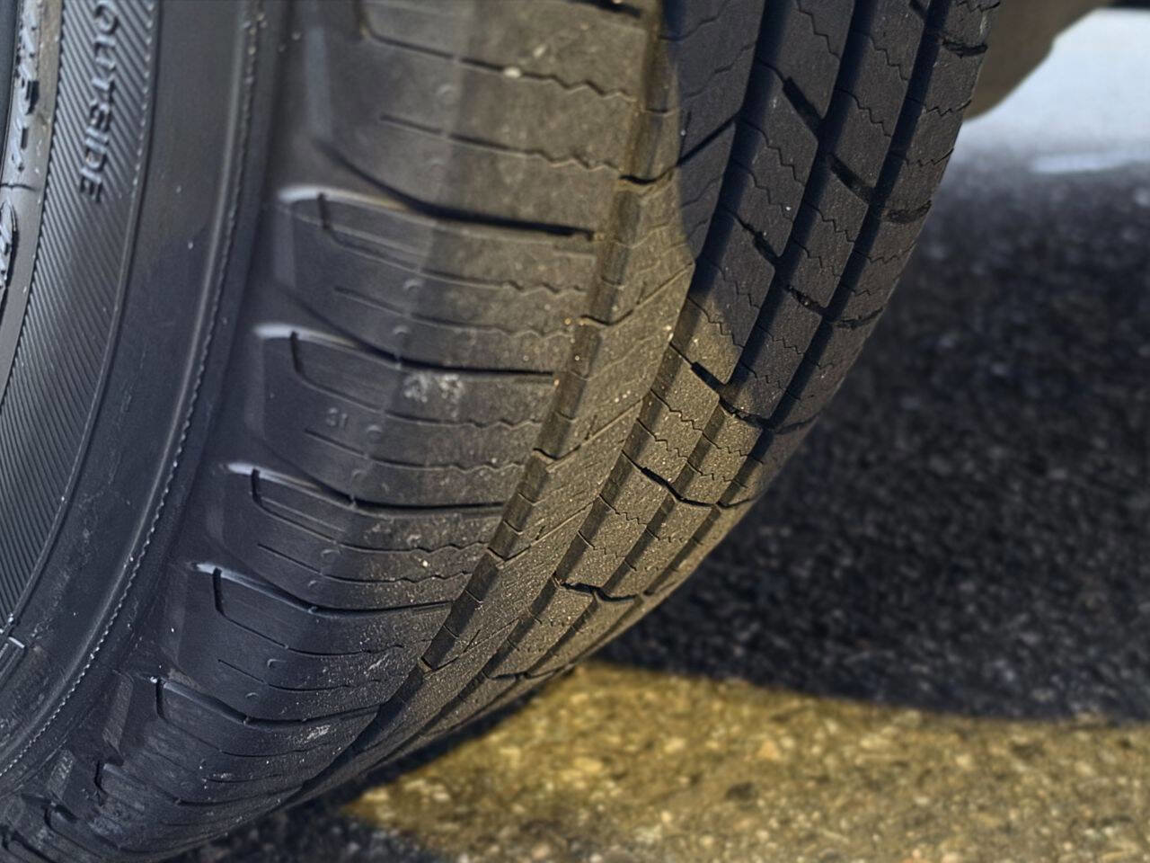 Used 2019 Toyota Prius LE FWD image 17