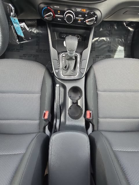 Used 2025 Kia Soul LX w/ LX Technology Package FWD image 34