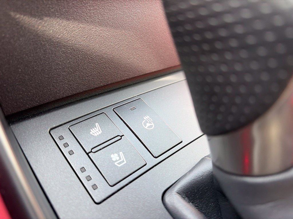 Used 2025 Lexus IS 350 F Sport AWD/4WD image 12