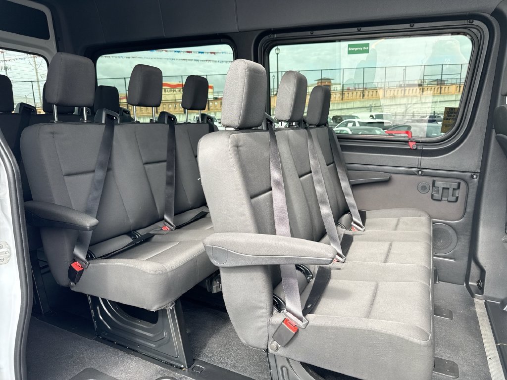 Used 2025 Mercedes-Benz Sprinter 2500 image 24