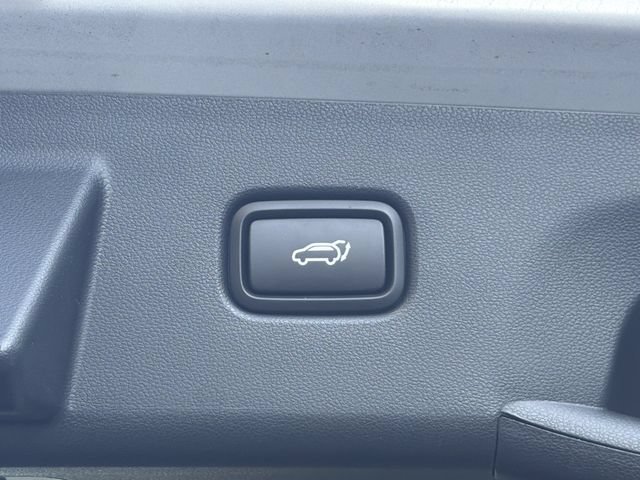 Certified 2025 Hyundai Tucson Limited AWD/4WD image 22