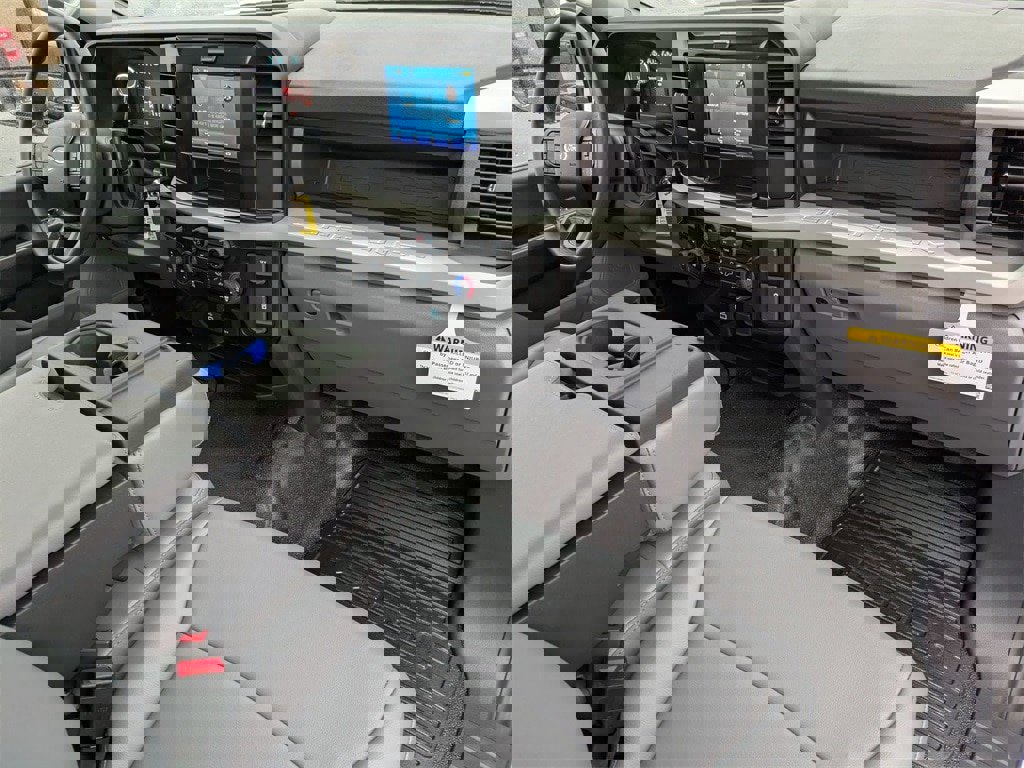 New 2025 Ford F550 4x4 Regular Cab Super Duty image 16