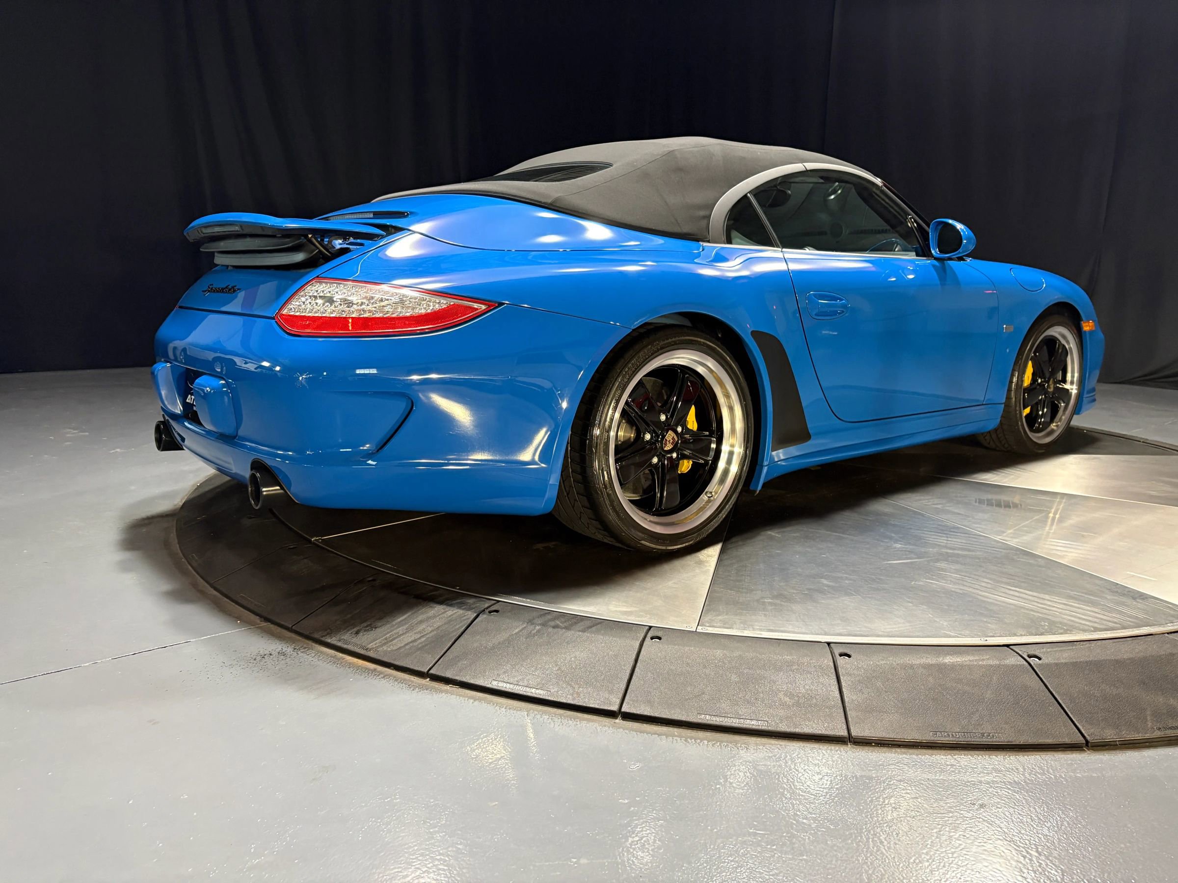Used 2011 Porsche 911 Speedster image 3