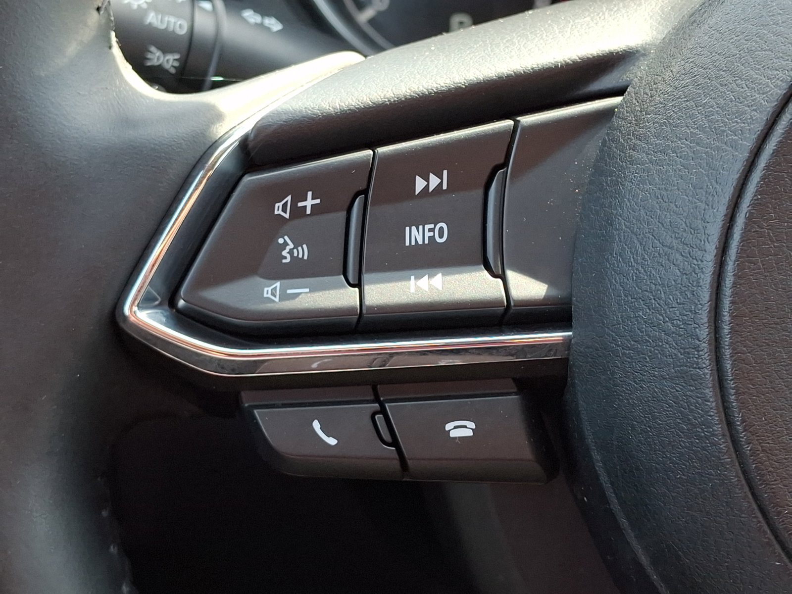 Used 2019 MAZDA CX-5 Touring image 22