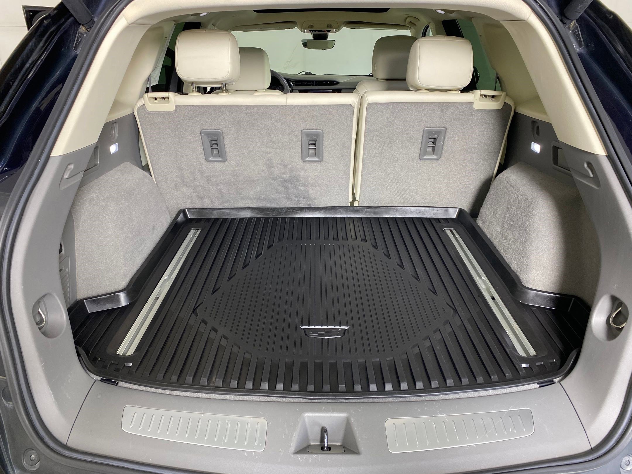 Used 2021 Cadillac XT5 Premium Luxury image 32