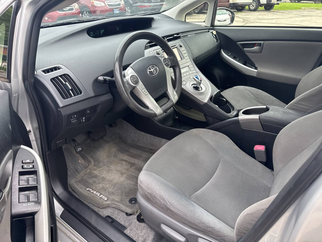 Used 2013 Toyota Prius Three w/ Solar Roof Pkg FWD image 7