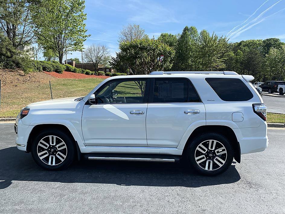 Used 2017 Toyota 4Runner Limited image 13