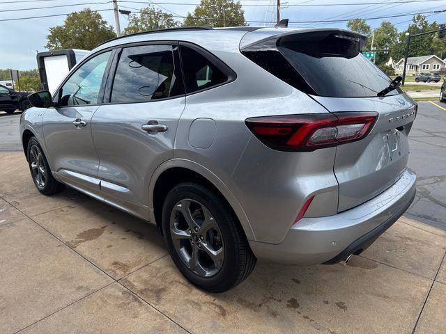 Used 2023 Ford Escape ST-Line w/ Tech Pack #1 image 7