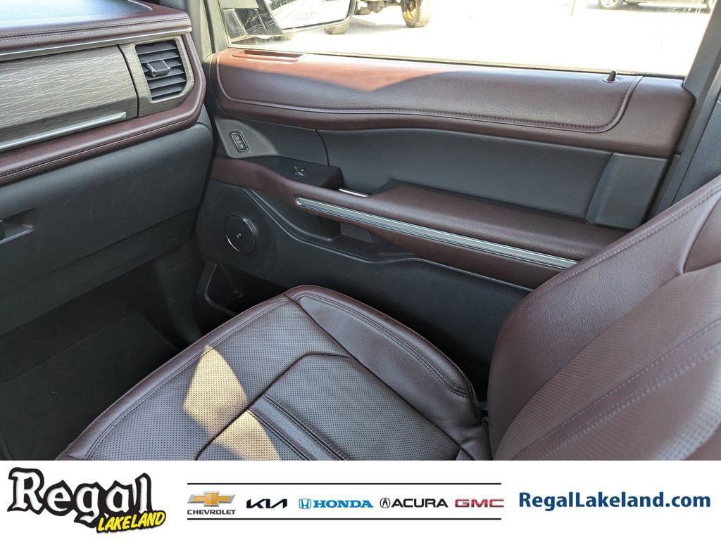Used 2024 Ford Expedition Limited image 14