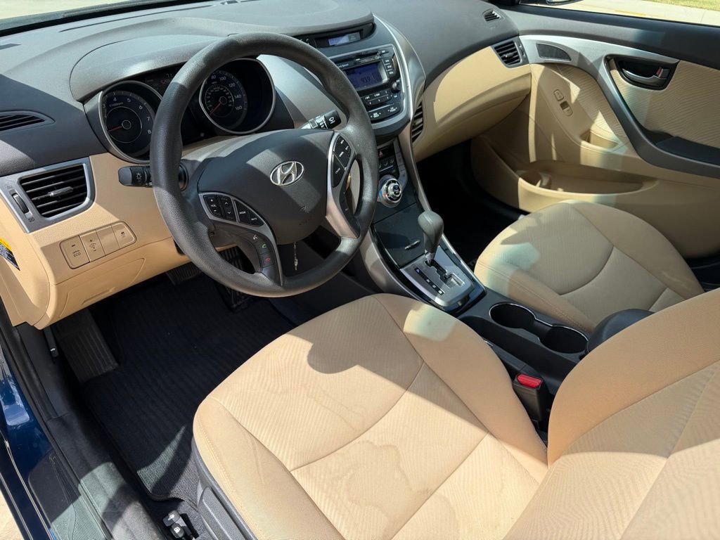 Used 2013 Hyundai Elantra GLS w/ Preferred Pkg image 12