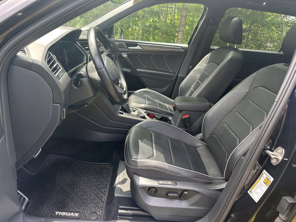 Used 2023 Volkswagen Tiguan SEL R-Line AWD/4WD image 12