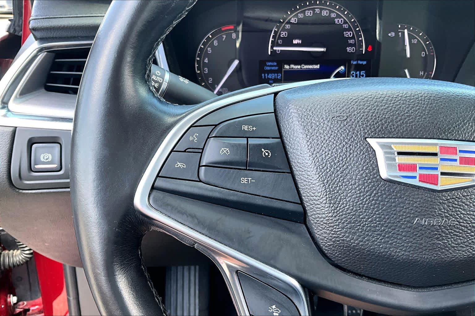 Used 2017 Cadillac XT5 Luxury w/ Driver Awareness Package FWD image 22