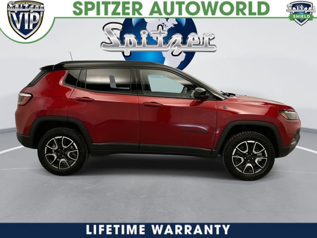 New 2026 Jeep Compass Trailhawk AWD/4WD image 10