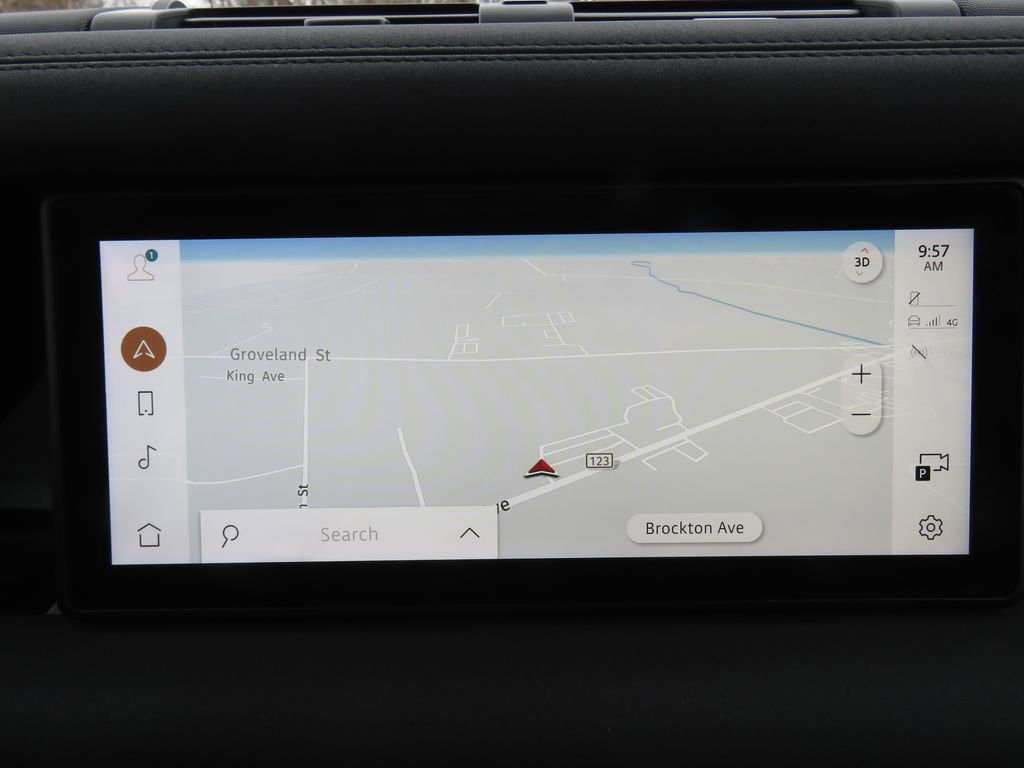 Used 2022 Land Rover Defender 110 SE image 24