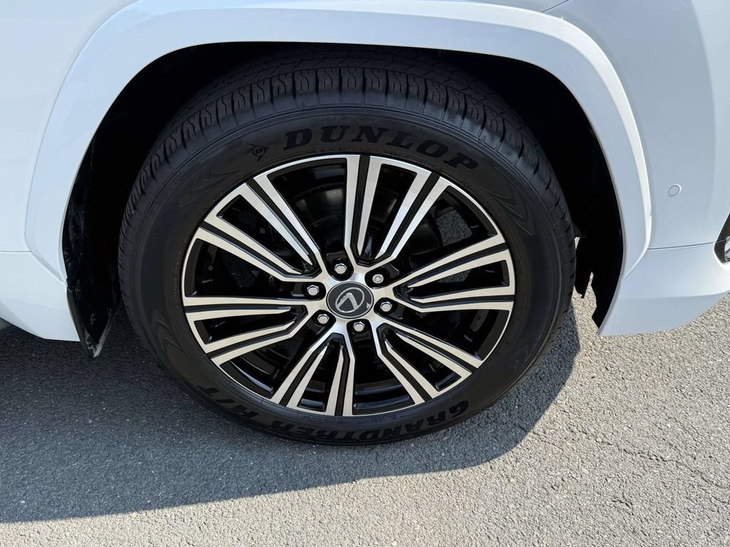 Used 2025 Lexus LX 700h Luxury w/ Appearance Package AWD/4WD image 7
