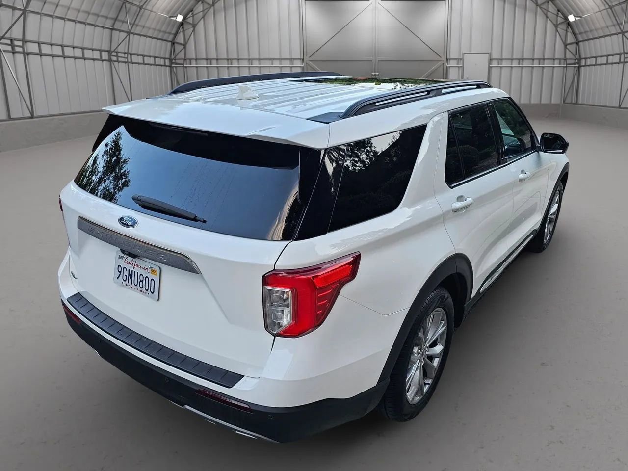 Used 2023 Ford Explorer XLT w/ Equipment Group 202A image 10