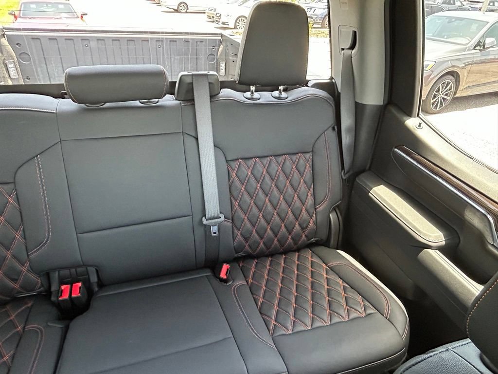 Used 2025 Chevrolet Silverado 1500 LT Trail Boss AWD/4WD image 14