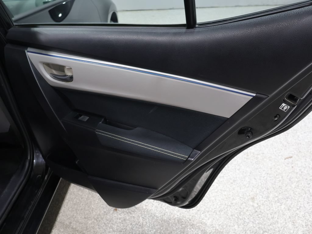Used 2015 Toyota Corolla LE FWD image 20