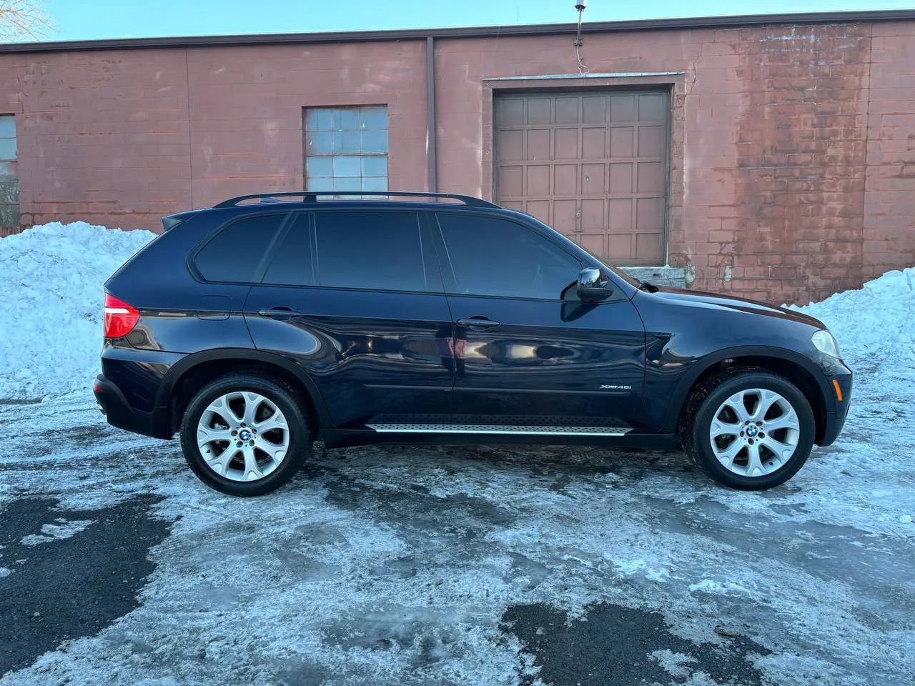Used 2009 BMW X5 xDrive48i w/ Sport Pkg image 5