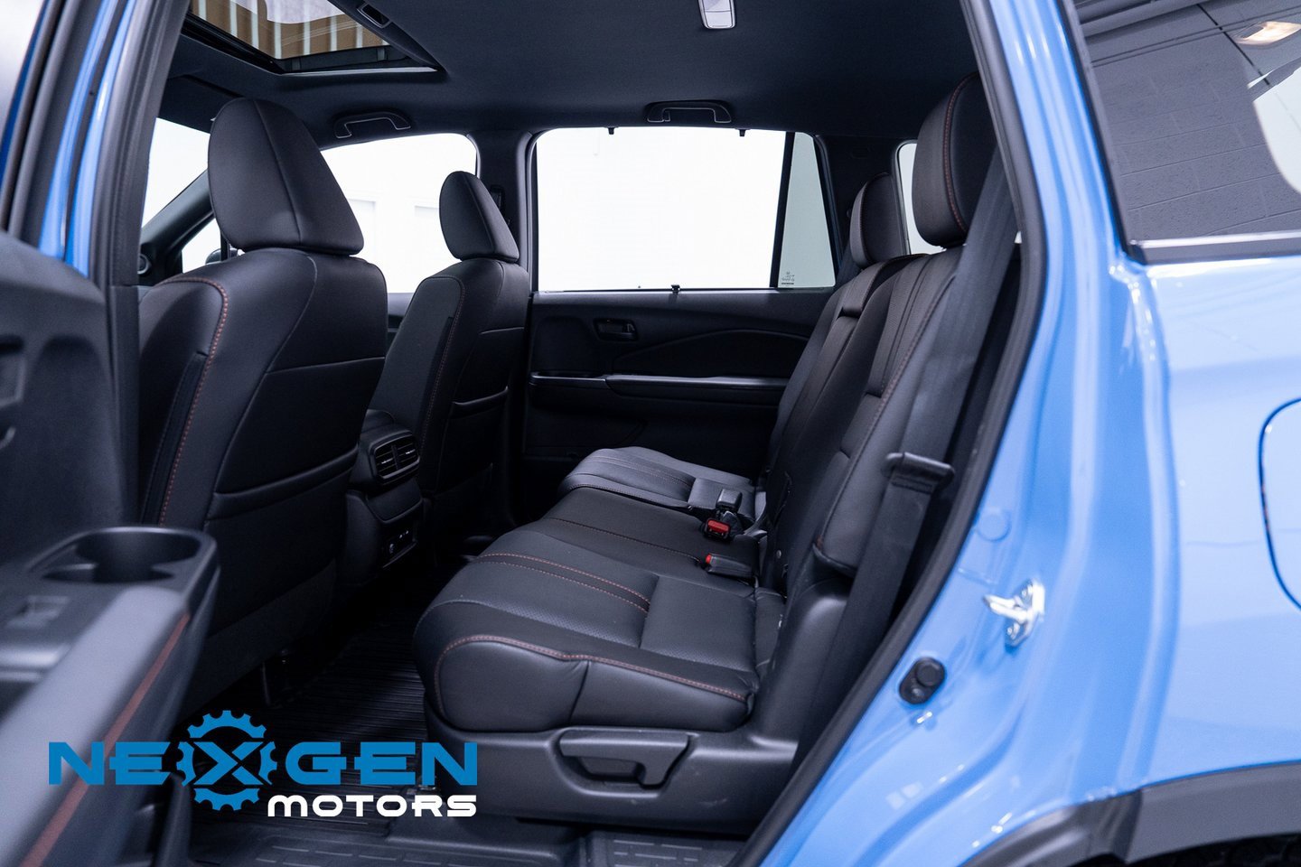 Used 2025 Honda Passport TrailSport image 37