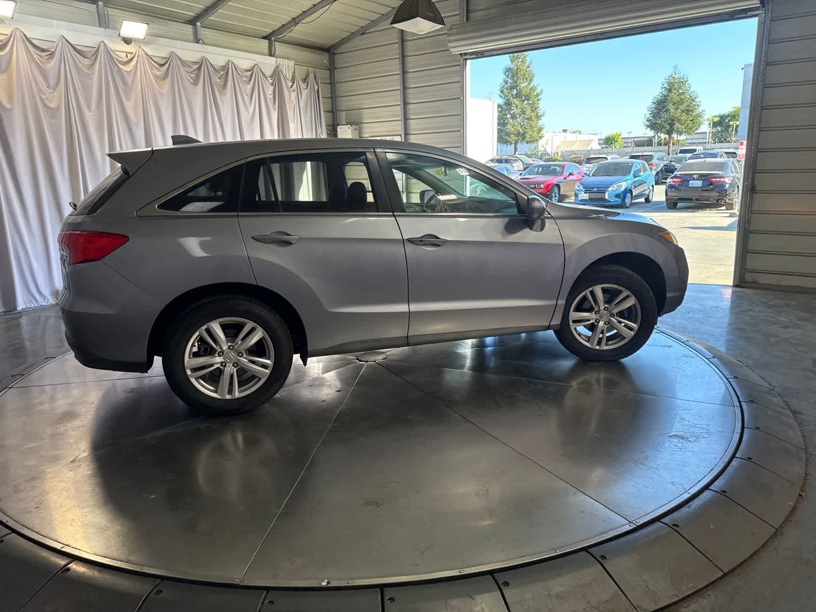 Used 2013 Acura RDX AWD w/ Technology Package image 4