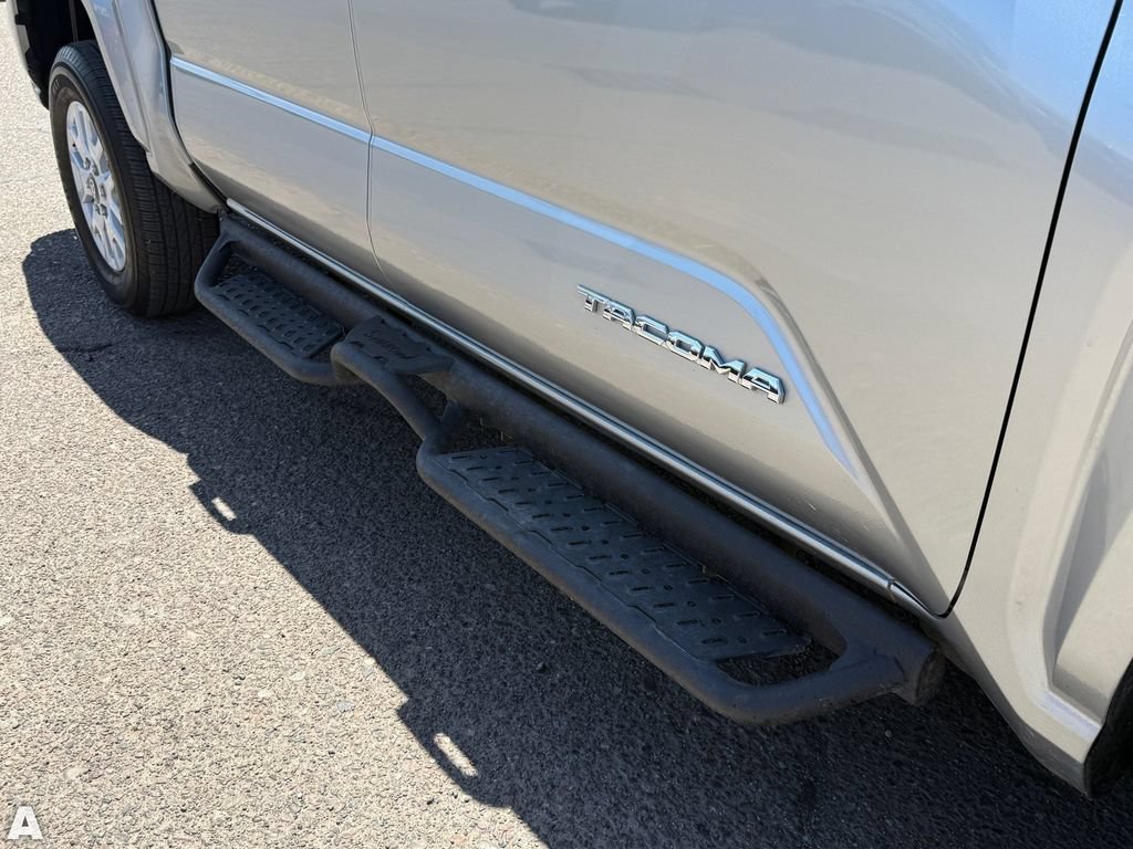 Used 2024 Toyota Tacoma SR5 AWD/4WD image 30