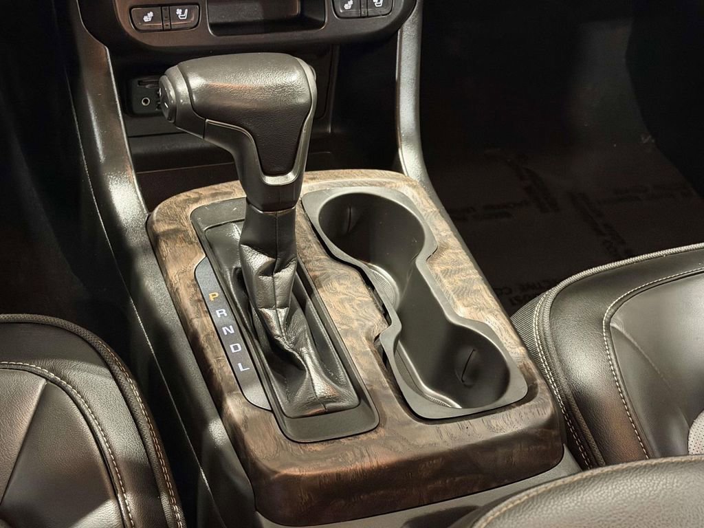 Used 2021 GMC Canyon Denali image 18