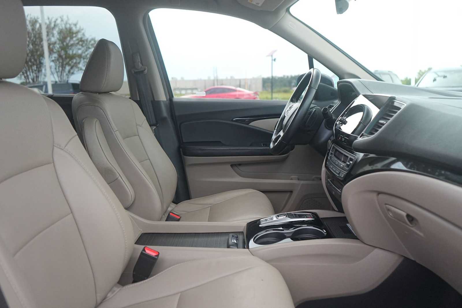Used 2019 Honda Pilot Elite image 15