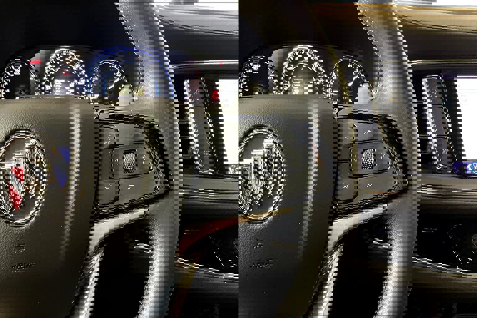 Certified 2023 Buick Enclave Avenir w/ Avenir Technology Package image 21