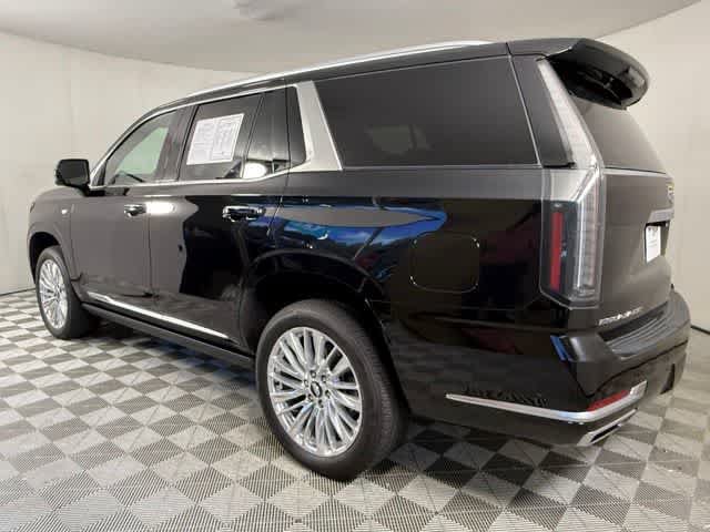 Used 2026 Cadillac Escalade Luxury AWD/4WD image 5