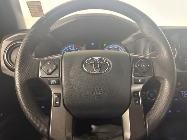 Used 2018 Toyota Tacoma TRD Sport image 17