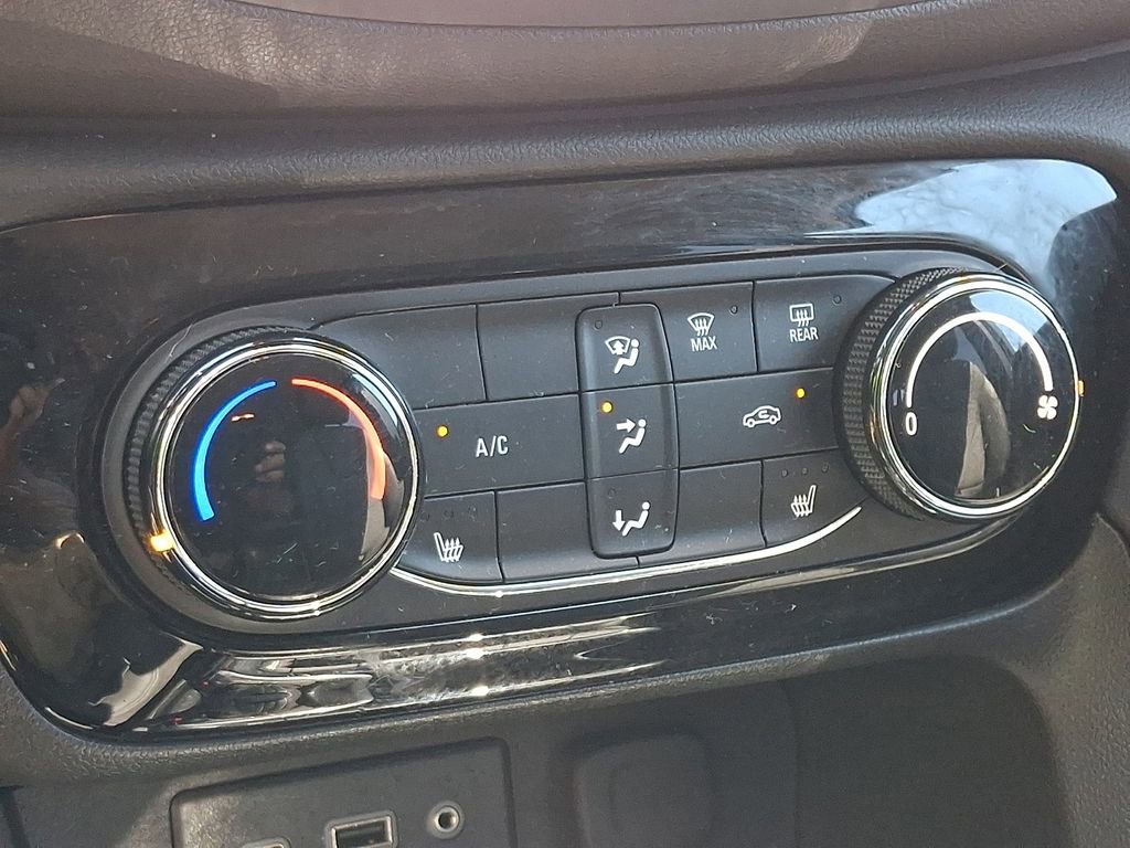 Used 2023 Buick Encore GX Preferred w/ Cold Weather Comfort Package FWD image 15