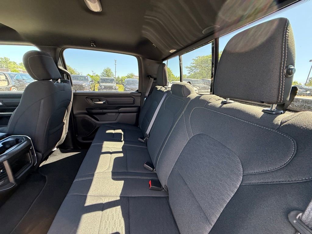 New 2026 RAM 1500 Express AWD/4WD image 26